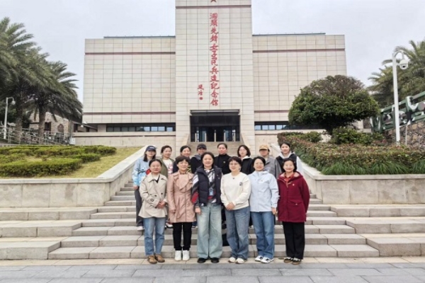巾幗風(fēng)采3用.jpg